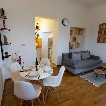 Apartment Your One And Only *